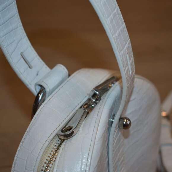 Rebecca Minkoff White Kate Circle Unique Crossbody Leather Bag with top handle - Picture 6 of 16